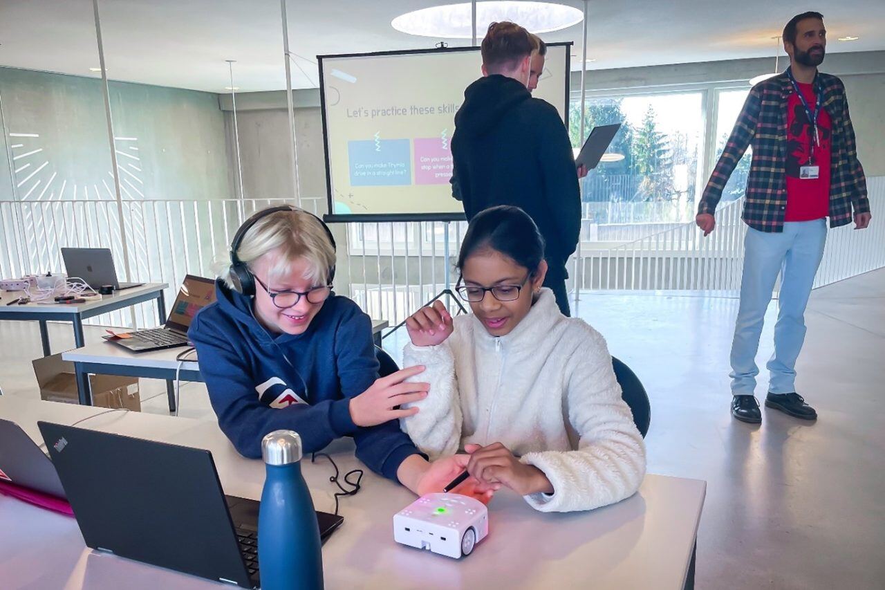 isl-girls-coding-weekend-3