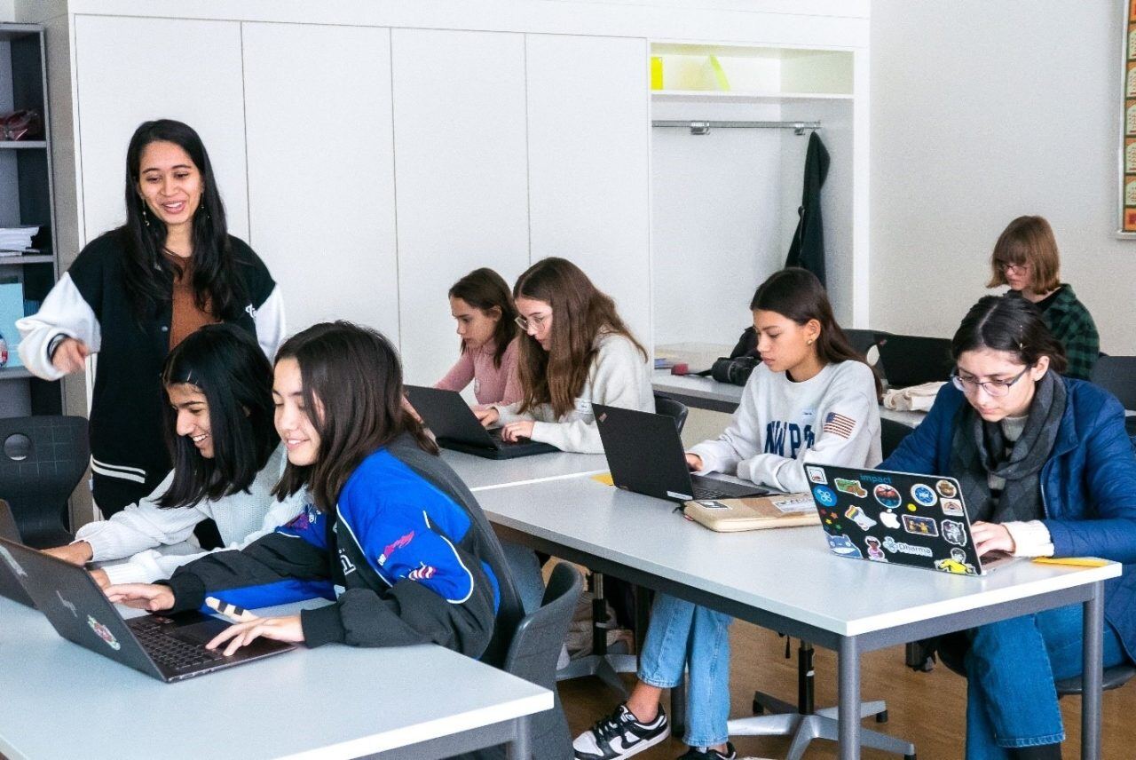 isl-girls-coding-weekend-6
