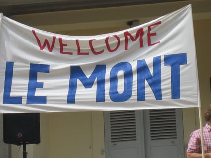 Banner at ISL 
