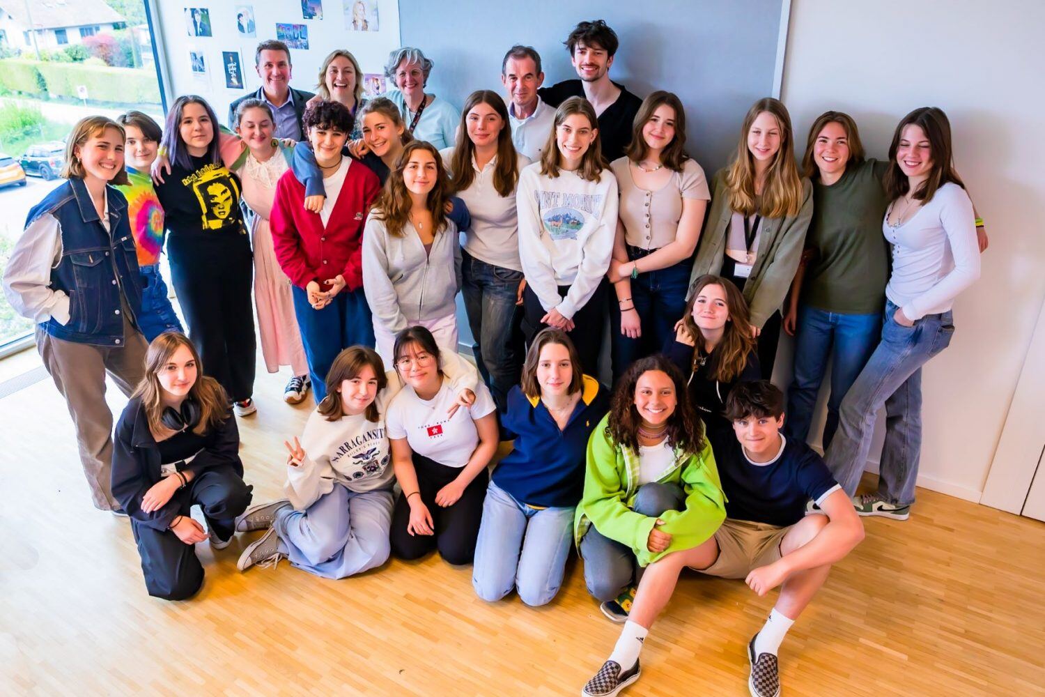 A group of ISL students